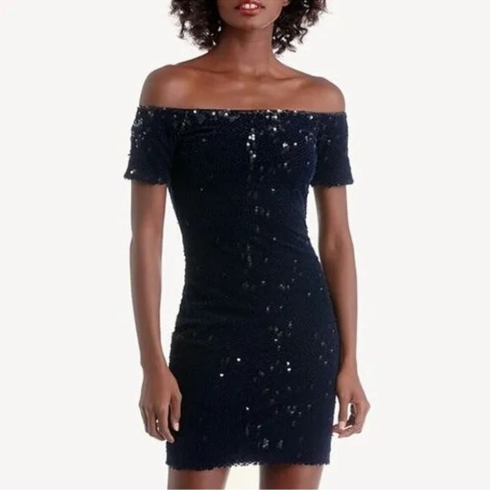 Dress the Population Larissa Off the Shoulder Velvet Dress